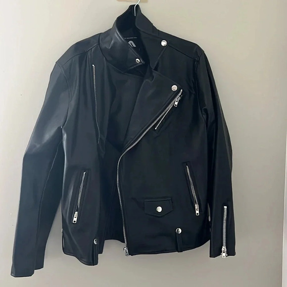 Black Faux Leather Biker Jacket | Bang Chan – Stray Kids - Picture 5 of 6
